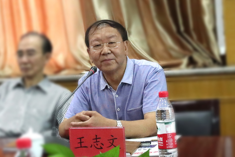 湖南省中医药研究院附属医院骨伤科主任仇湘中指出,随着新医改的深入